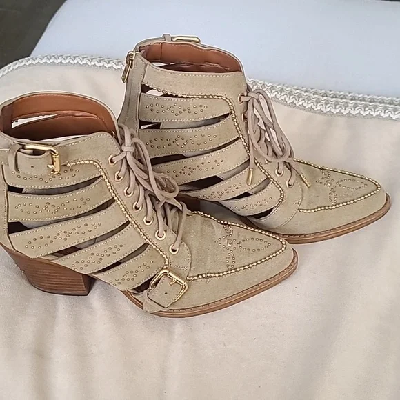 Coach Suede Western Style Boot - Picture 3 of 7